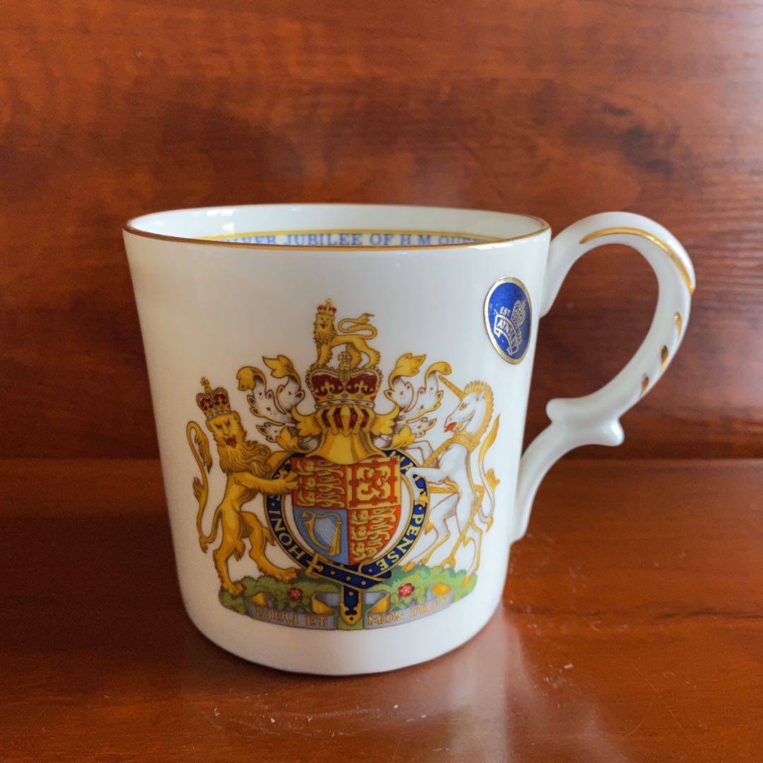 安兹丽 Aynsley 1977年英国女王银禧限量纪念杯 25周年收藏马克杯