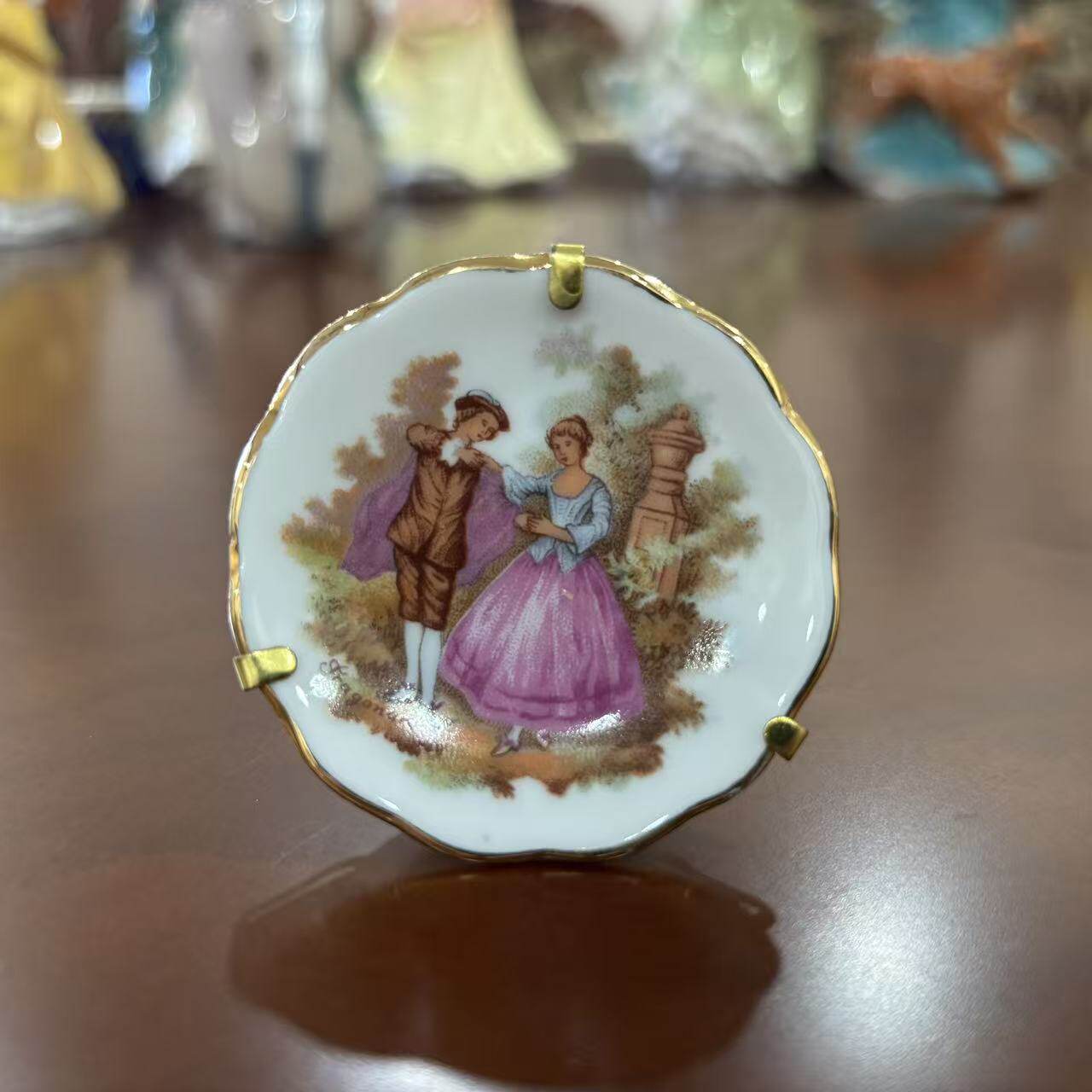 Limoges 利摩日 法国袖珍迷你西洋人物描金瓷小盘 小碟 装饰瓷器