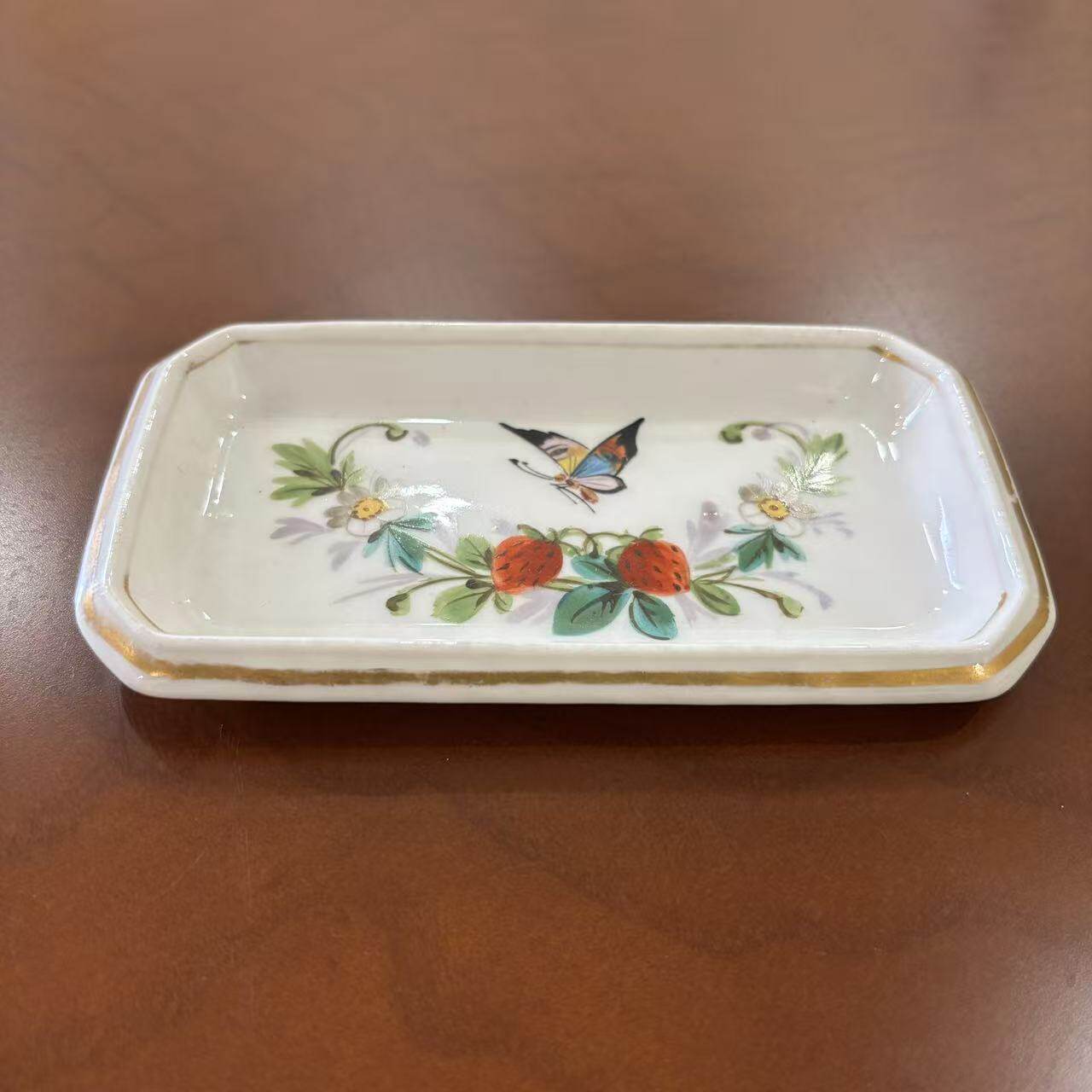 欧洲回流 中古瓷器收藏 手绘蝴蝶草莓描金长方小瓷盘 摆件首饰碟