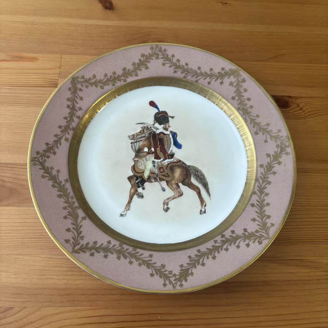 Limoges 法国利摩日 作者签名手绘骑士收藏瓷碟 欧洲孤品装饰赏盘