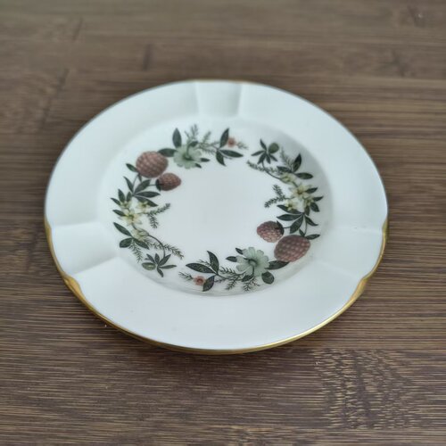 Wedgwood 韦奇伍德 SUMMER GARLAND 夏日花环 骨瓷描金烟缸雪茄皿