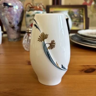 Wedgwood 韦奇伍德 Moonflower 描金纹饰花瓶 稀有收藏瓷瓶摆件
