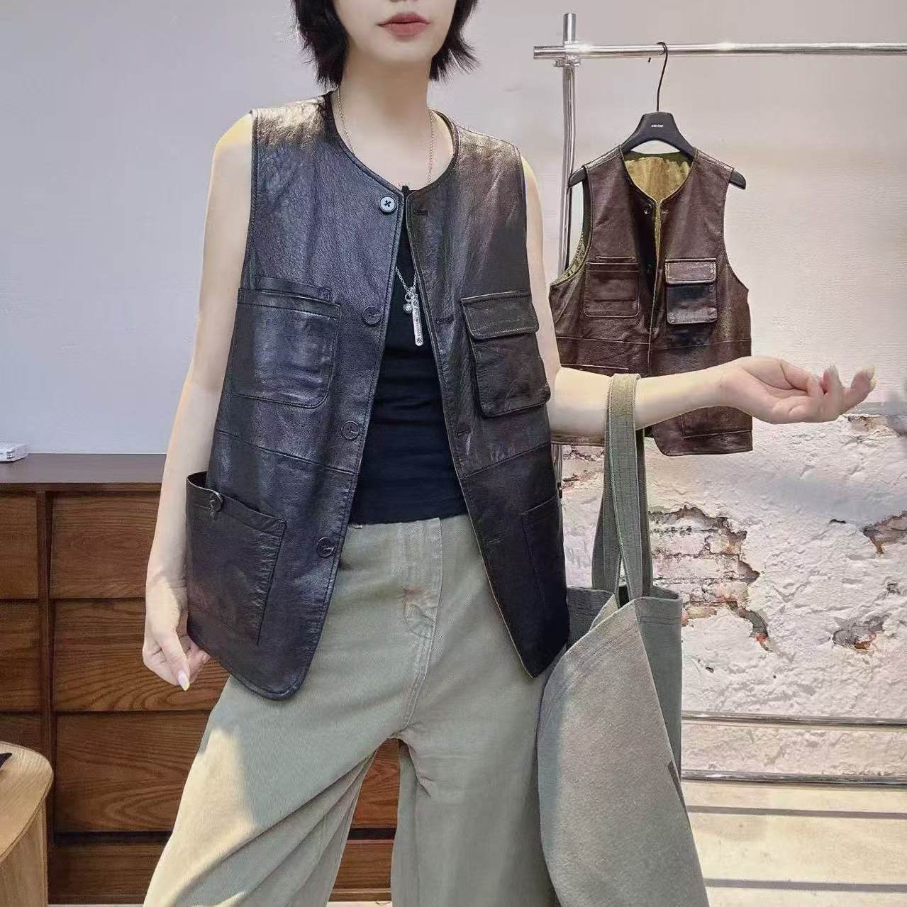 真皮女无袖马甲多口袋显瘦百搭