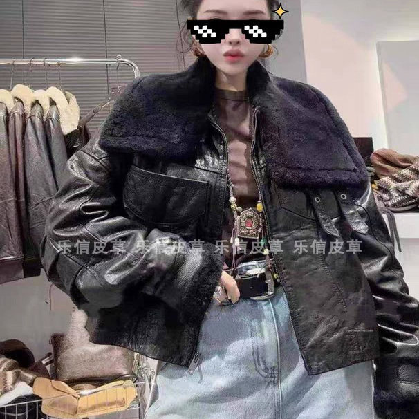 时尚真皮新款牛皮油蜡皮羽绒皮衣