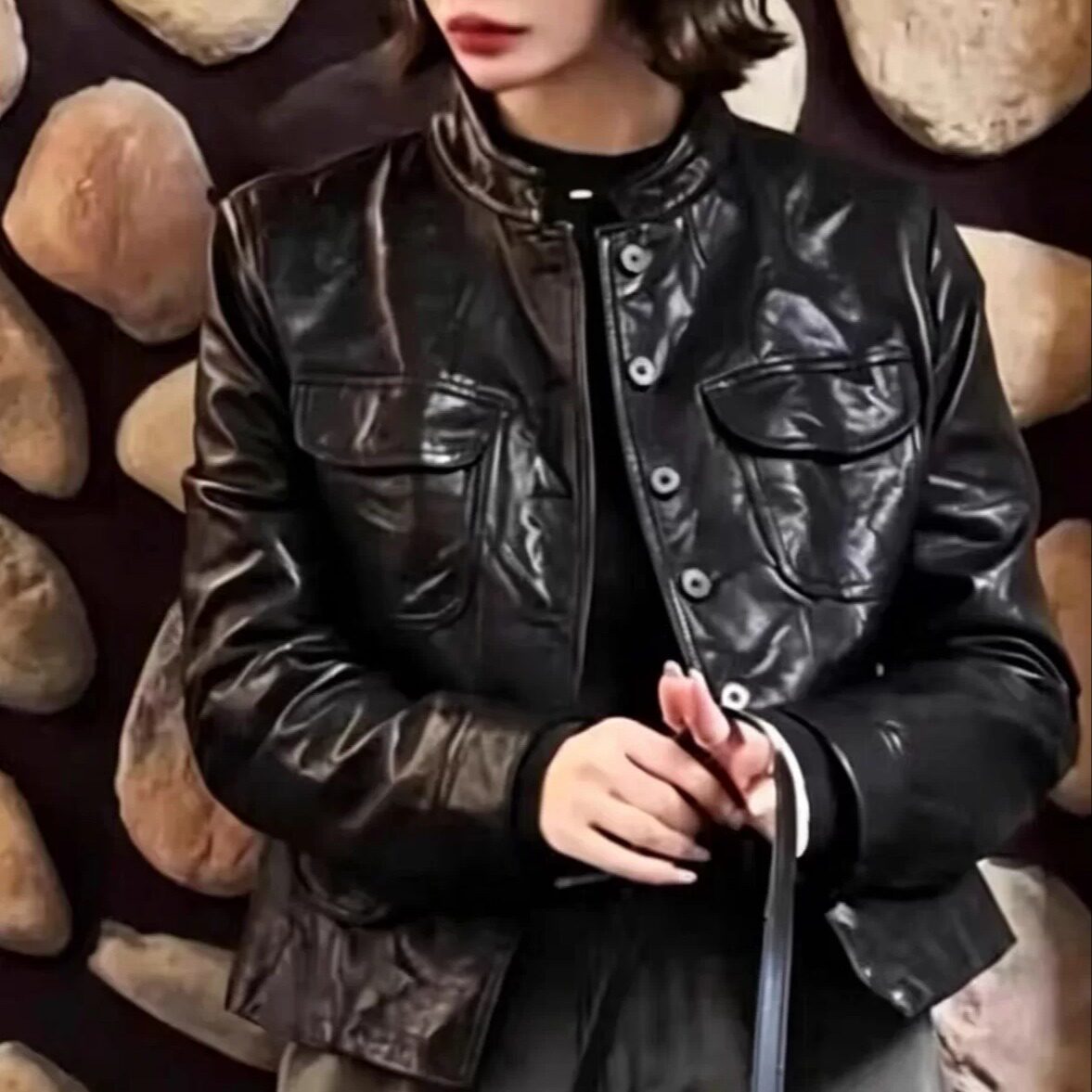 复古酷飒黑色立领短款机车皮衣女