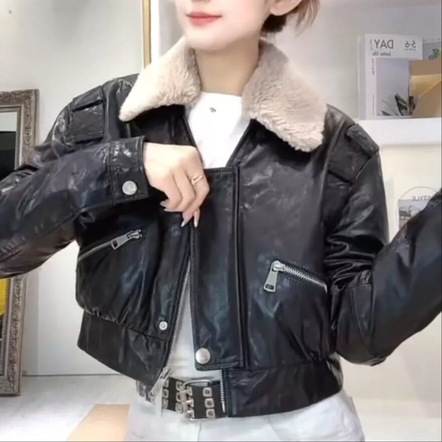 黑色毛领短款机车真皮皮衣女