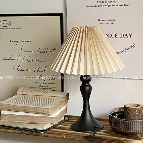 复古轻奢卧室床头灯温馨氛围台灯