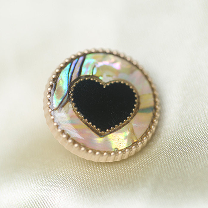 仿鲍鱼贝壳彩贝母爱心形黑色金属哑光花纹大衣外套纽扣风衣西服女