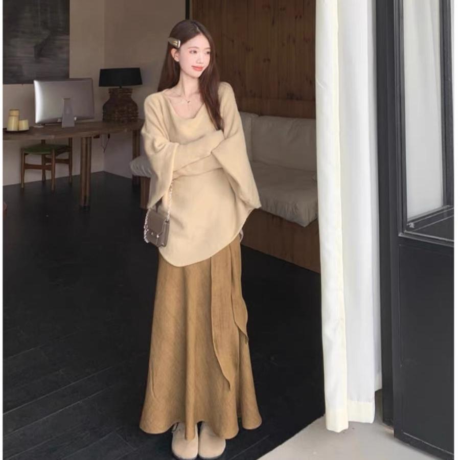 ③慵懒宽松显瘦蝙蝠袖毛衣+氛围感飘带a字鱼尾裙#8105