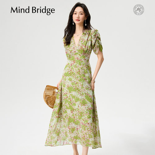MindBridge复古法式V领碎花裙