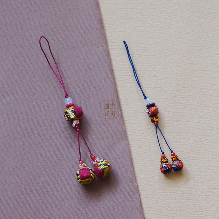 三生有幸 中国风复古文艺手工编织手机挂件幸运球转运手机U盘吊坠在类目 3C数码配件, 手机配件, 手机饰品, 手机挂件/手机链中 - 来自Buy2taobao.com提供专业的淘宝代购服务