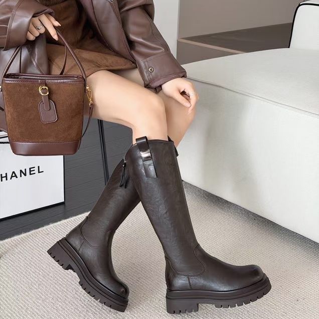 冬季艾小象黑色百搭厚底骑士靴女