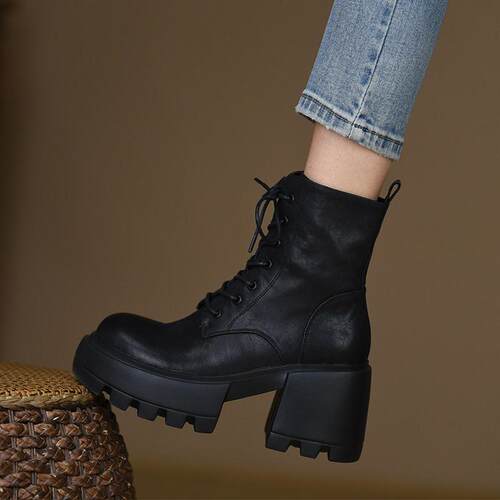 misili 系带马丁靴黑色粗跟短靴秋冬季新款8.5cm高跟鞋厚底女靴子