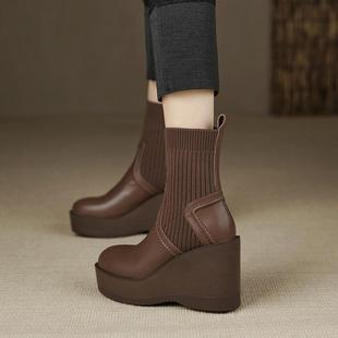 修悦坡跟小短靴女真皮厚底显瘦针织袜靴2025秋冬不累脚瘦瘦弹力靴