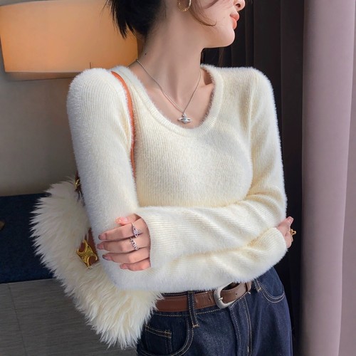 一体绒面料 加绒加厚圆领毛衣女秋冬季保暖2025新款白色打底上衣