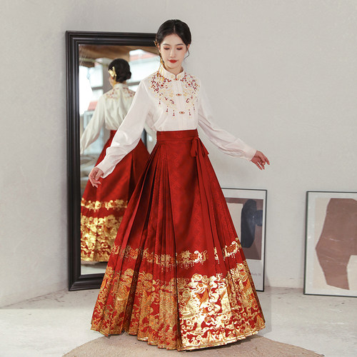 汉尚华莲嬉嬉貔貅马面裙婚服套装