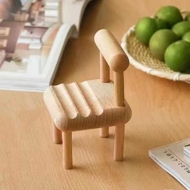 手工木头凳子造型手机支架工艺品