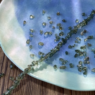 天然绿磷灰3*5mm有孔碎石手工diy串珠手链项链饰品配件材料S357