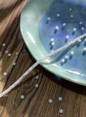 天然淡水白贝3mm贝母小管珠贝珠散珠手工diy串珠手链项链配件S322