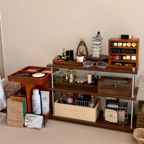 多层实木化妆品置物架