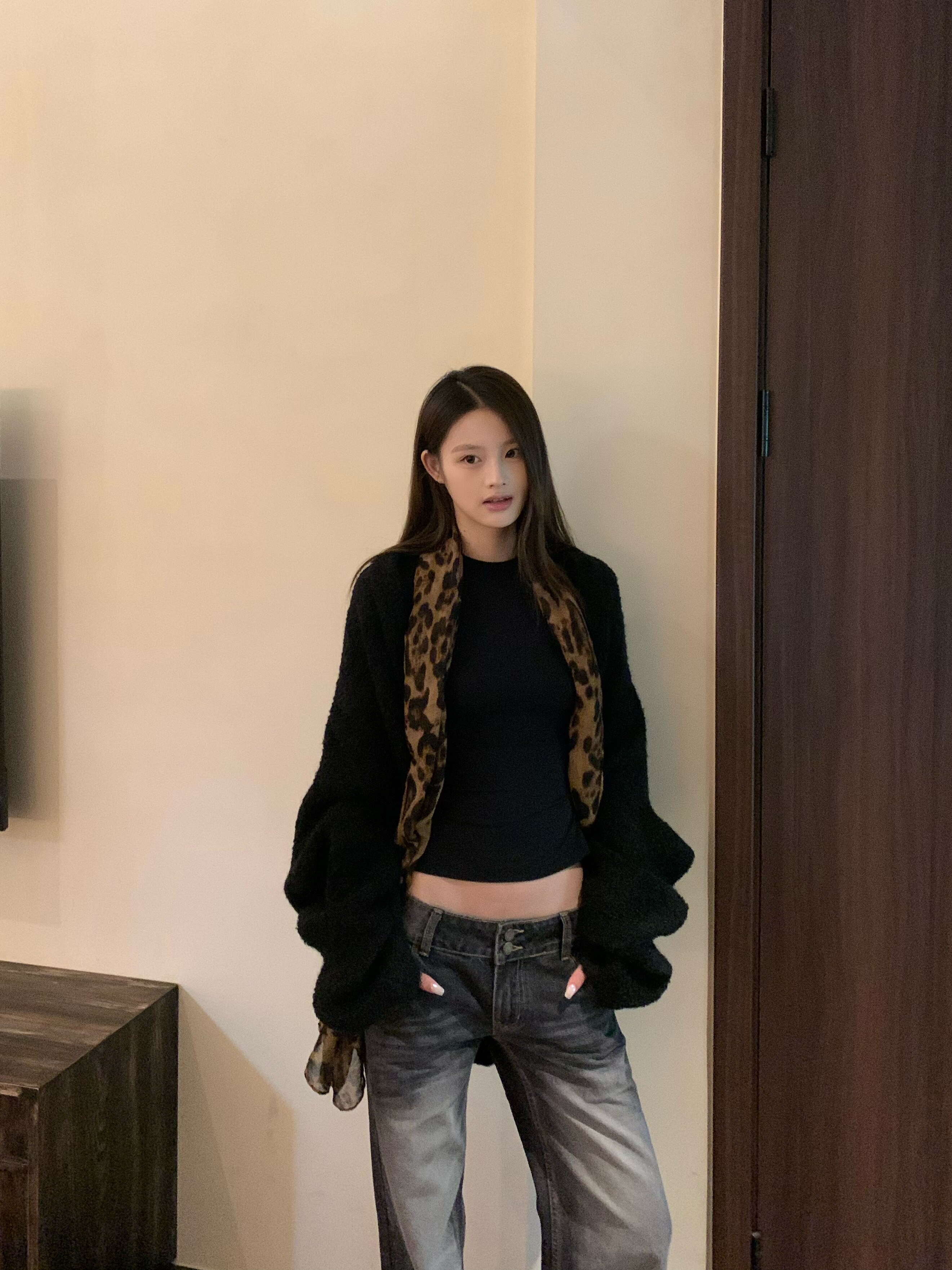 E7Q8 超有气质 美式复古短款毛毛外套女图片
