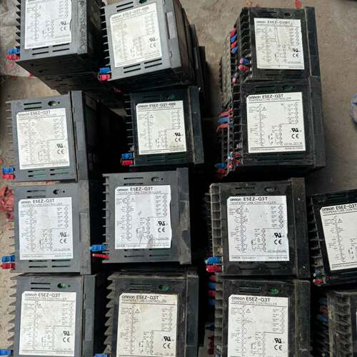 可维修欧姆龙温控表E5EZ-Q3T 44个 E5EZ-Q3T-议价