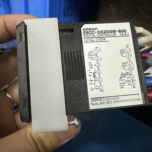 可维修E5CC-QX2DSM-800/E5CC-RX2，欧姆龙温控器