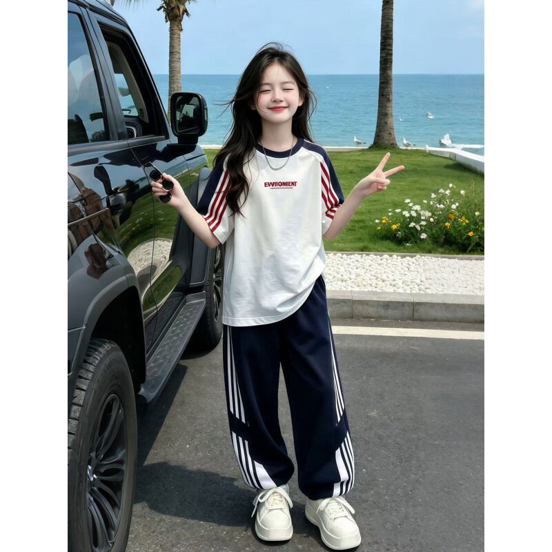 女童条纹休闲风套装2026夏季新款儿童百搭款运动风短袖长裤两件套