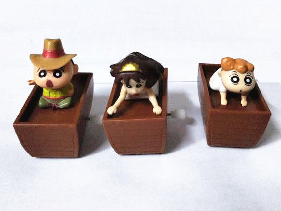 正版散货食其家 蜡笔小新小葵妈妈发条小车摆件模型玩具满百包邮