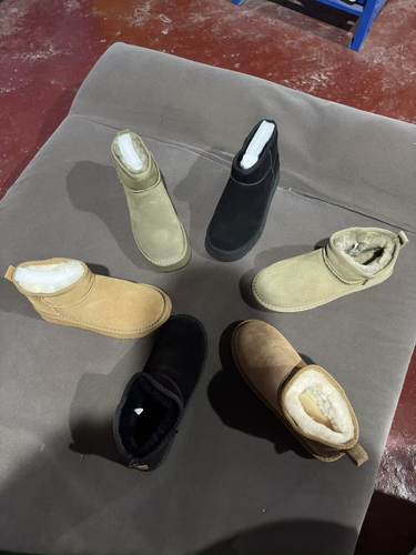 2025冬周冬雨同款特价头层牛皮真皮圆头厚底羊毛加绒防滑女雪地靴