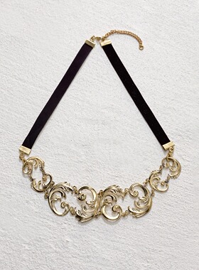 Apt 26SS 金蔓Choker