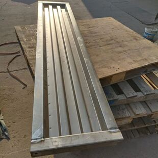 福田 凯马凯捷 江淮 豪沃 货车配件 后斗马槽 车斗档板 车厢栏板