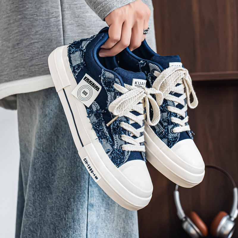 男鞋2026新款秋季透气破洞牛仔布鞋休闲板鞋运动高级感厚底帆布鞋