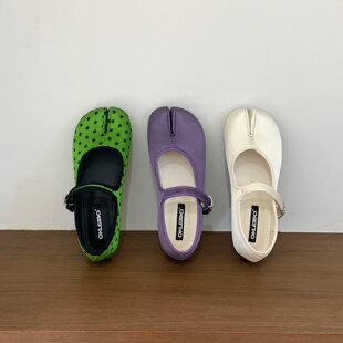 法式小众高级感缎面分趾玛丽珍鞋2026新款温柔浅口猪蹄豆豆鞋单鞋