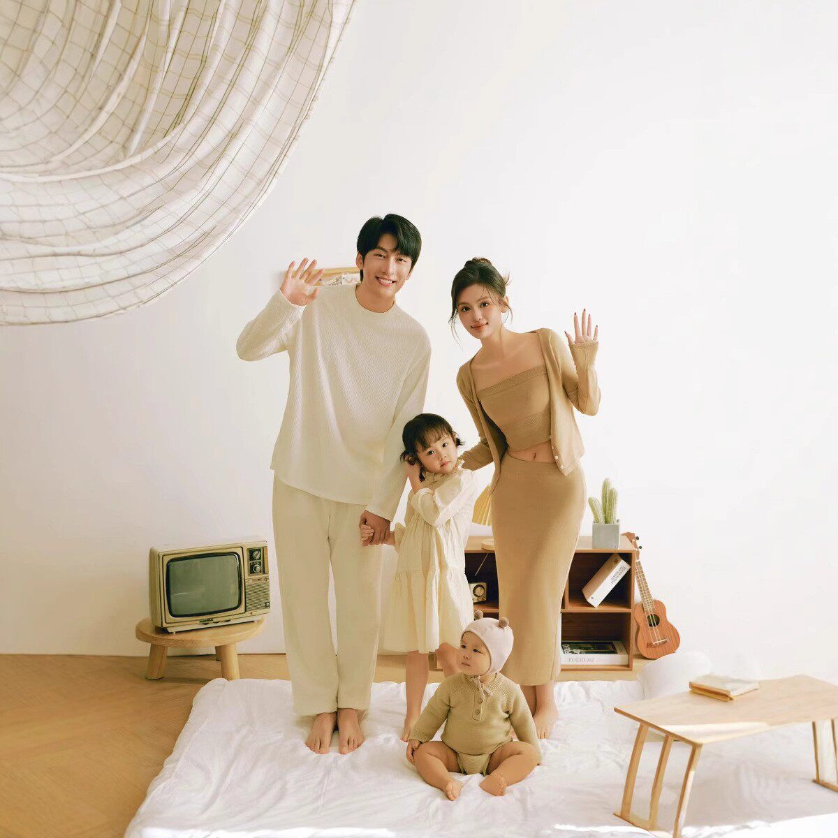 新中式古风全家福摄影服装影楼一家四口居家写真拍照亲子摄影服饰