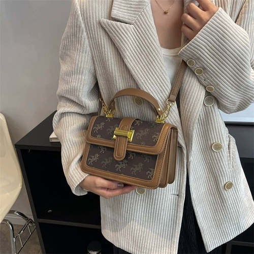 Небольшая дизайнерская универсальная демисезонная сумка через плечо, премиум класс, коллекция 2023