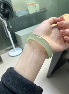 和田玉晴水玉手镯冰种青白玉平替玉髓玛瑙正圈扁条女款正品送礼