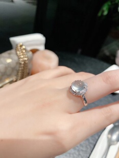 白冰种蛋面玉髓戒指开口可调节镶嵌天然起荧光百搭简约女款