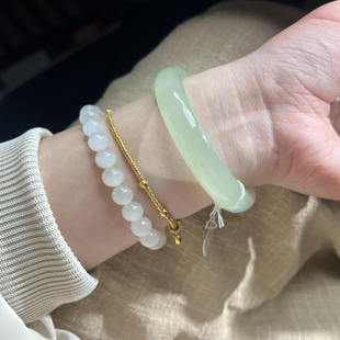 天然冰晴绿玉髓手镯和田玉平替扁条国风日常通勤百搭叠戴手串