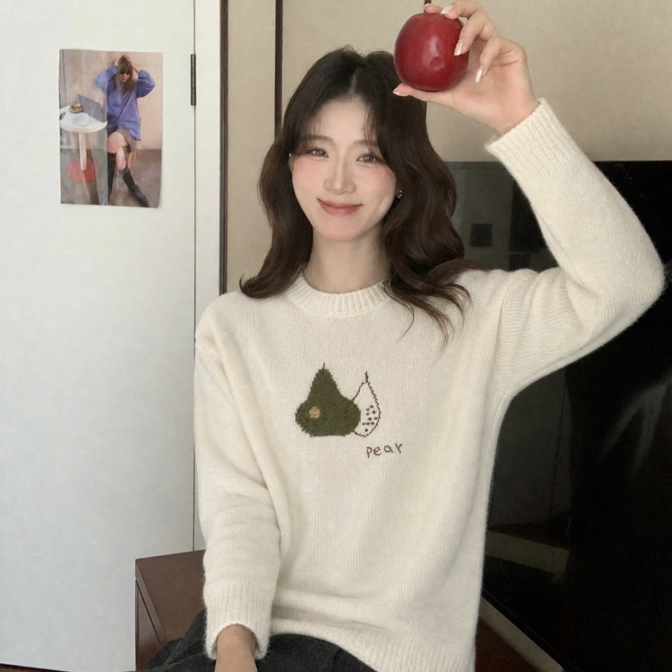 一颗小梨韩系简约梨子刺绣宽松慵懒落肩软糯提花毛衣