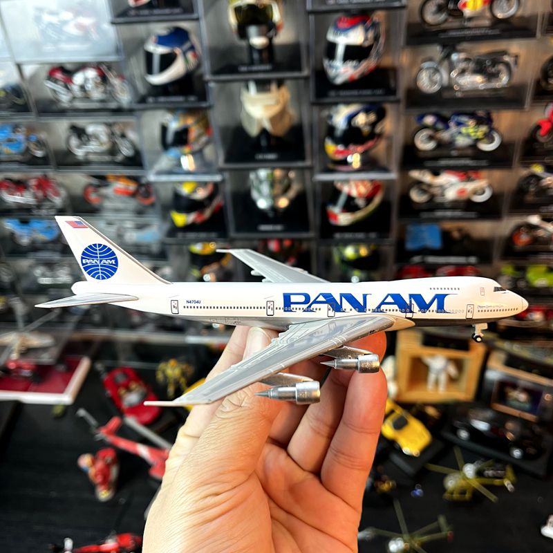 1：400比例合金飞机泛美航空波音747-100客机成品金属模型摆件