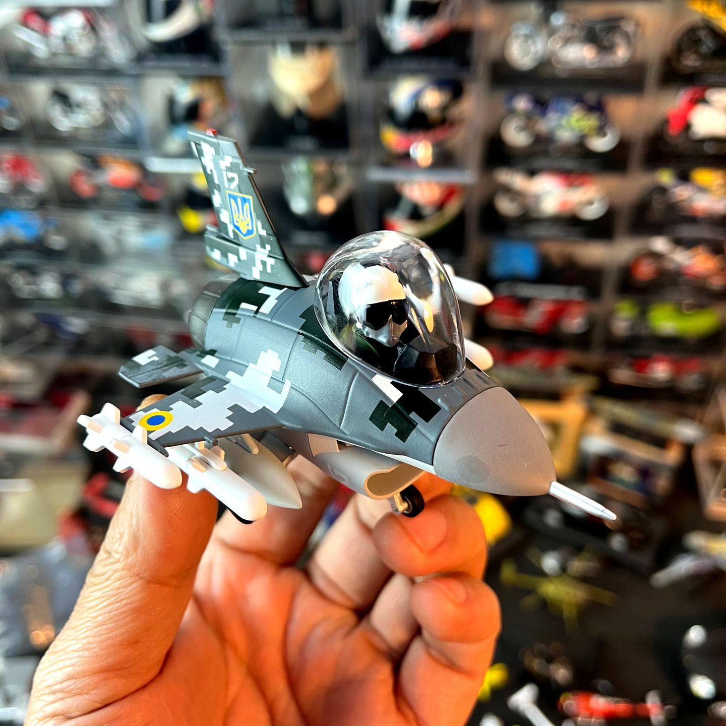 卡通飞机Q版合金战斗机军机蛋机F-16C模型乌克兰客军数码涂装摆件