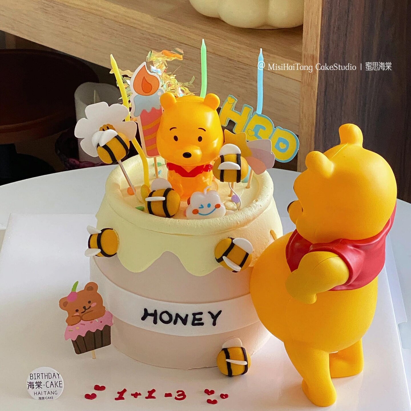 网红大肚熊孕妇妈妈蛋糕装饰小蜜蜂卡通小熊维尼生日甜品装扮配件