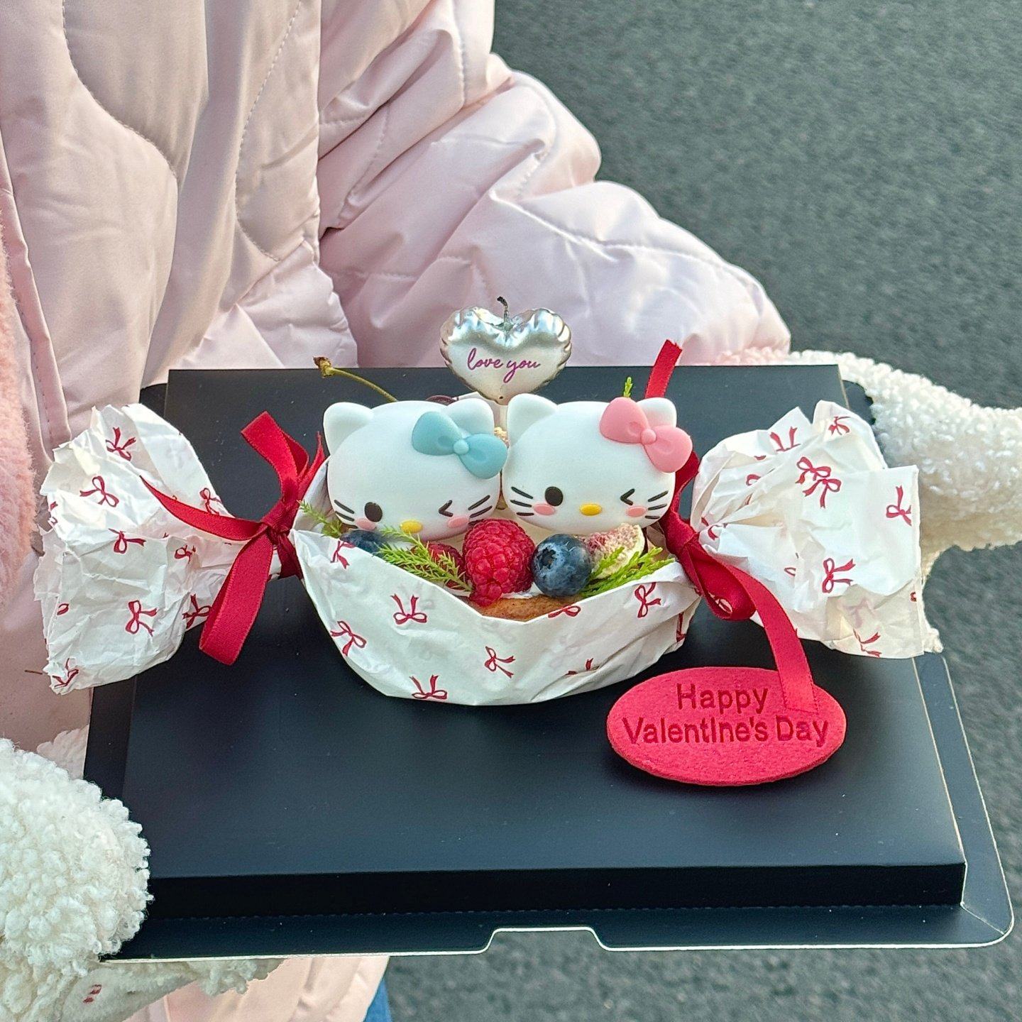 2.14情人节KT猫围巾小熊蛋糕装饰蝴蝶结包装纸情侣表白装扮摆件,节庆用品/礼品,节日装扮用品,淘宝优惠券,粉丝福利购,淘宝优惠卷