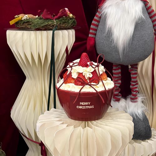 2026圣诞节新年红色草莓碗蛋糕装饰卡通小熊陶瓷碗节日装扮摆件