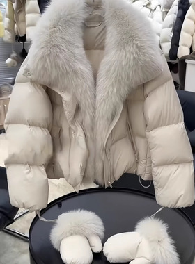 高充绒量白色大毛领白鸭绒羽绒服女2025冬季新款巨好看的保暖短款