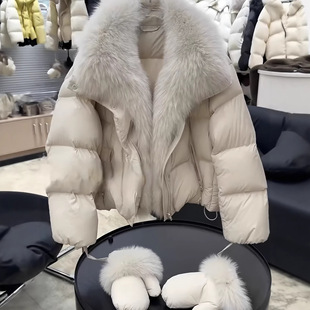 高充绒量白色大毛领白鸭绒羽绒服女2025冬季新款巨好看的保暖短款
