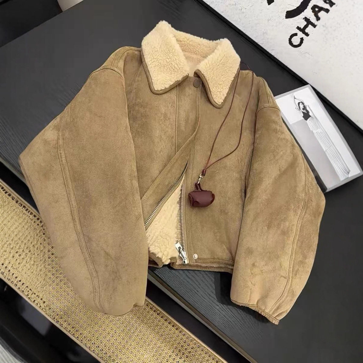 25新款麂皮绒外套韩系仿羊羔毛皮毛一体短款机车服皮衣女冬小个子