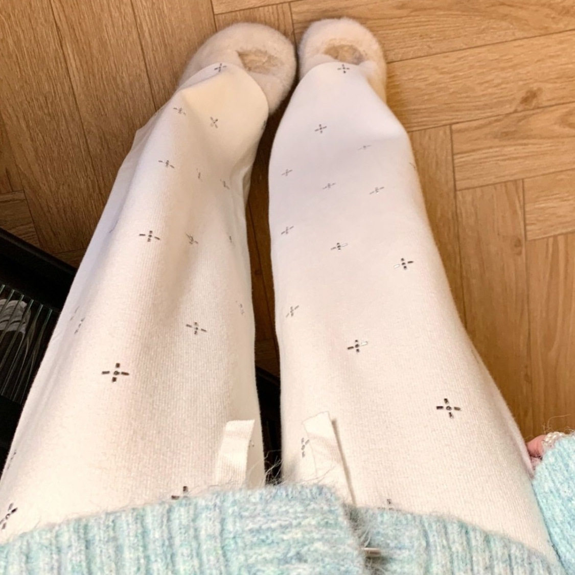 白色重工烫钻针织裤女软糯加厚