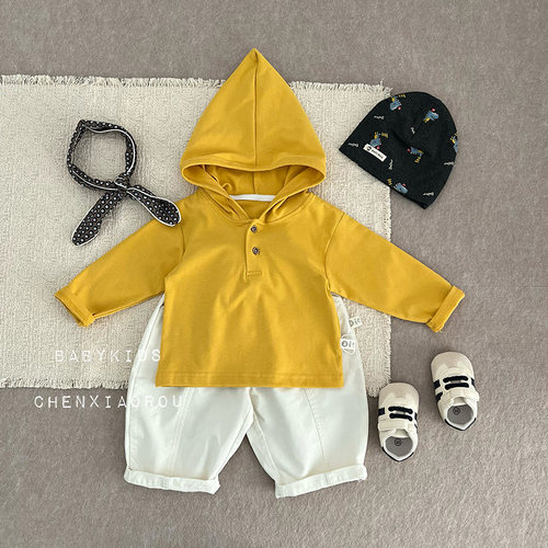 ins男女宝宝春秋显白黄色连帽T恤婴幼儿秋装可爱外出衣服百搭卫衣